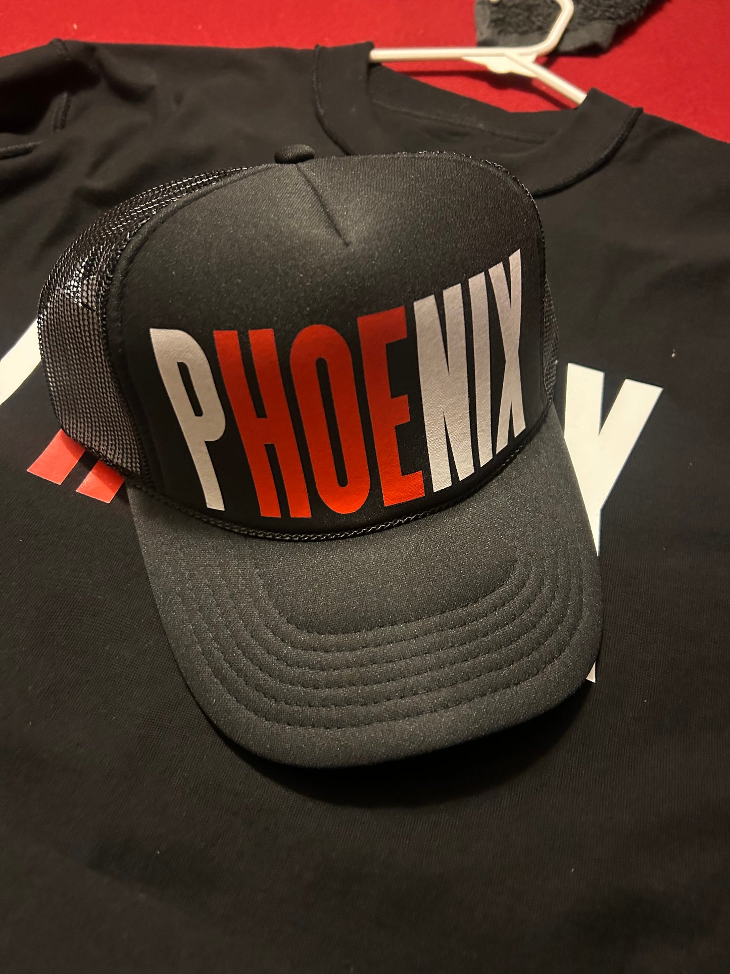 Put the hoe in Phoenix black/red